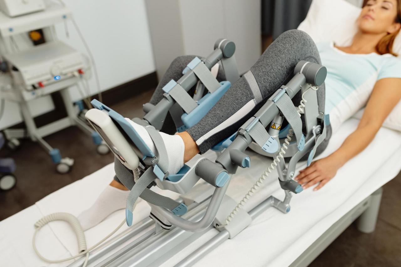 Hotel Premier Aqua - Adults Only 브르드니크 외부 사진 A patient in a hip abduction machine