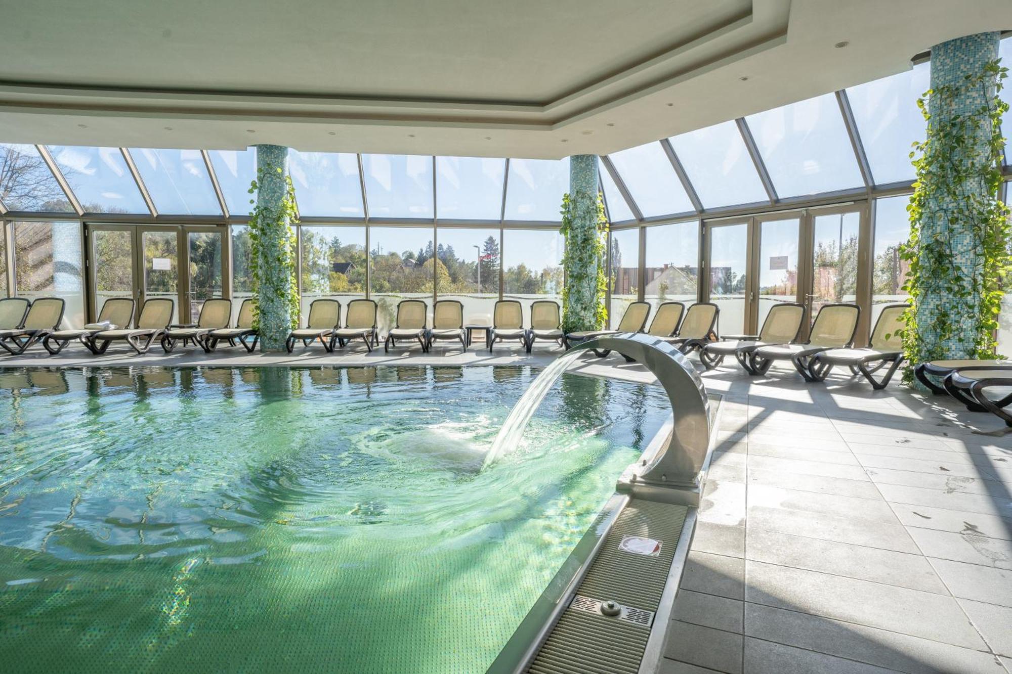 Hotel Premier Aqua - Adults Only 브르드니크 외부 사진 Indoor pool